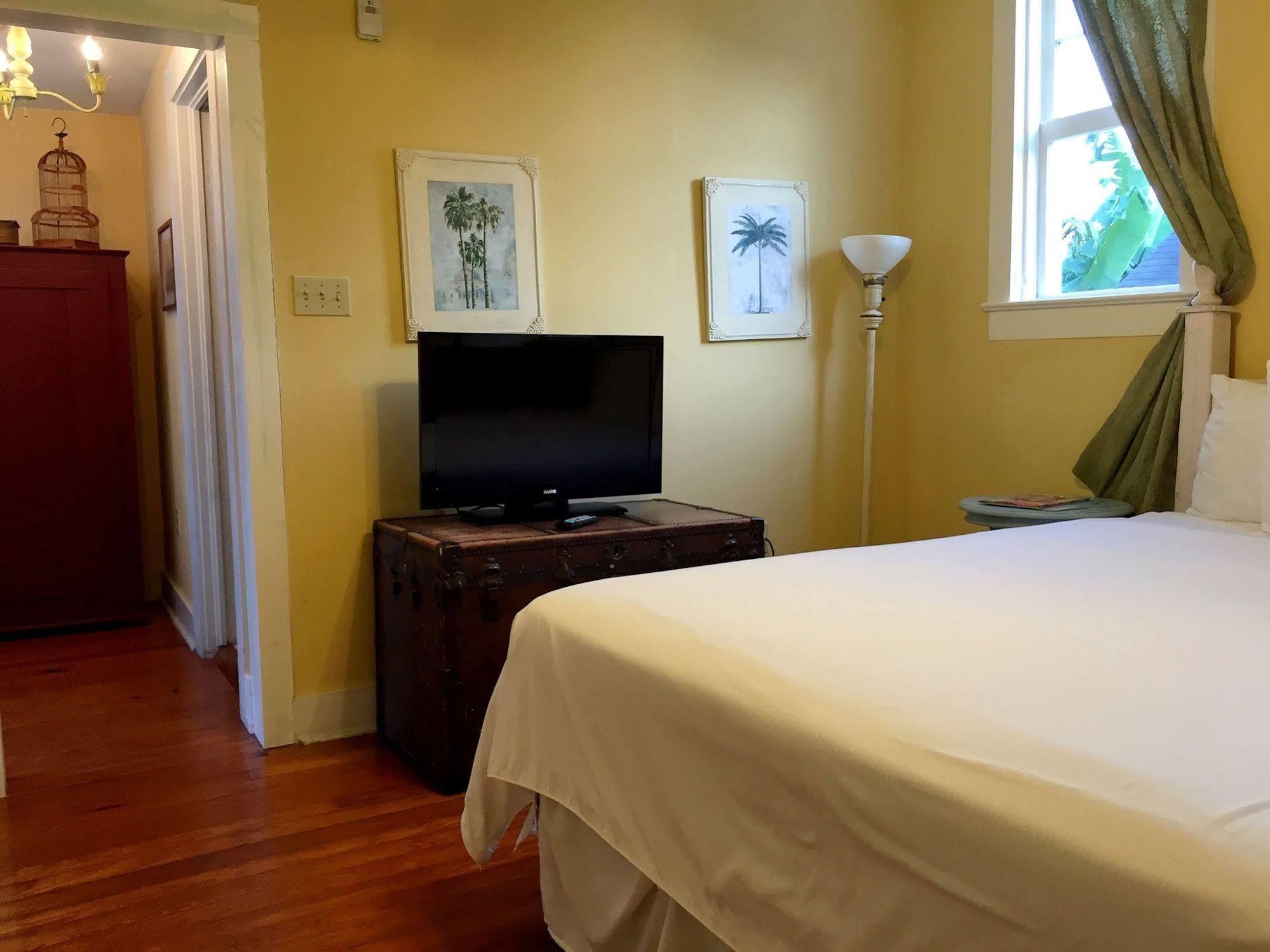 Creole Gardens Guesthouse And Inn นิวออร์ลีนส์ ภายนอก รูปภาพ